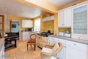 Kitchen- click for photo gallery